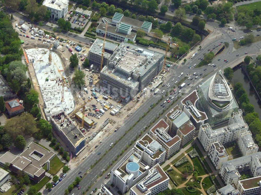 Luftaufnahme Berlin-Tiergarten - Blick auf die Baustelle am Klingelhöfer Dreieck in Berlin Tiergarten