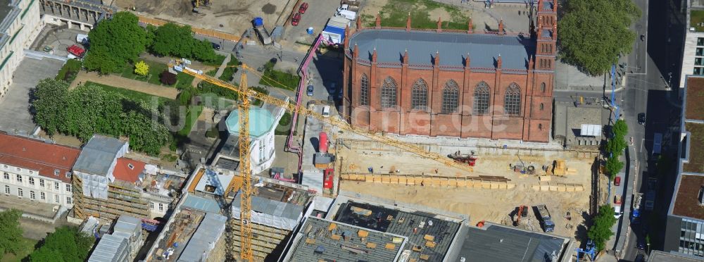 Luftaufnahme Berlin - Blick auf die Baustelle der Kronprinzengärten in Berlin- Mitte