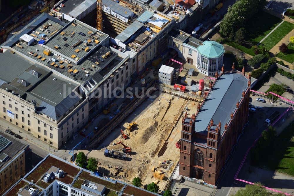 Berlin aus der Vogelperspektive: Blick auf die Baustelle der Kronprinzengärten in Berlin- Mitte