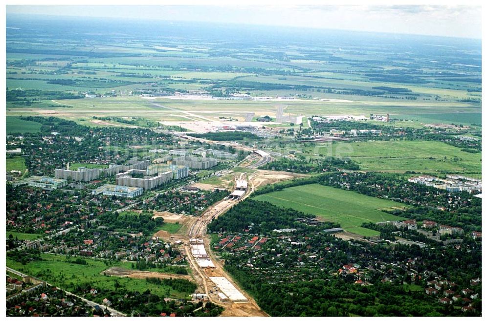 Schönefeld aus der Vogelperspektive: Blick auf die Baustelle Mahlow/ Brandenburg 08.06.2005