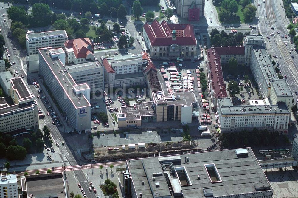 Luftbild Magdeburg (Sachsen-Anhalt) - Blick auf die Baustelle des Marieta Quartiers an der Straße Breiter Weg