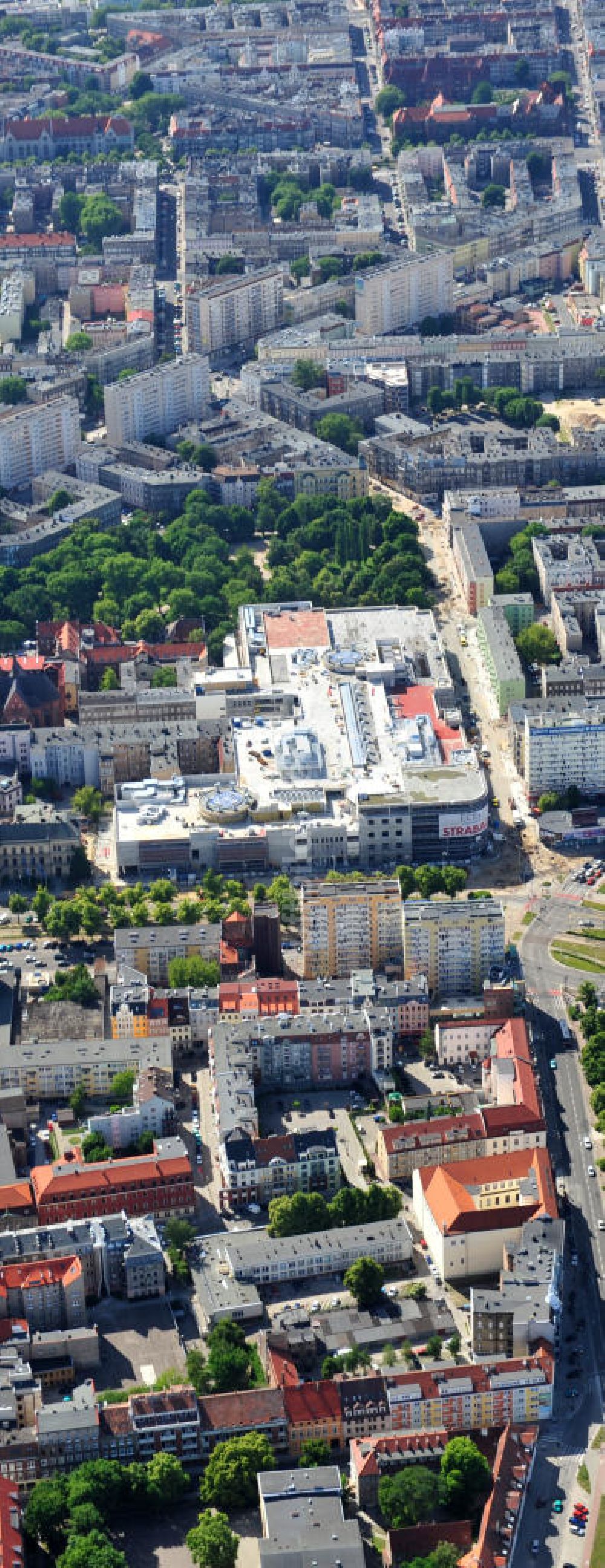 Stettin / Szczecin aus der Vogelperspektive: Blick auf die Baustelle vom Neubau des Einkaufszentrums Galeria Kaskada in Stettin / Szczecin durch die STRABAG AG und das ECE Projektmanagement