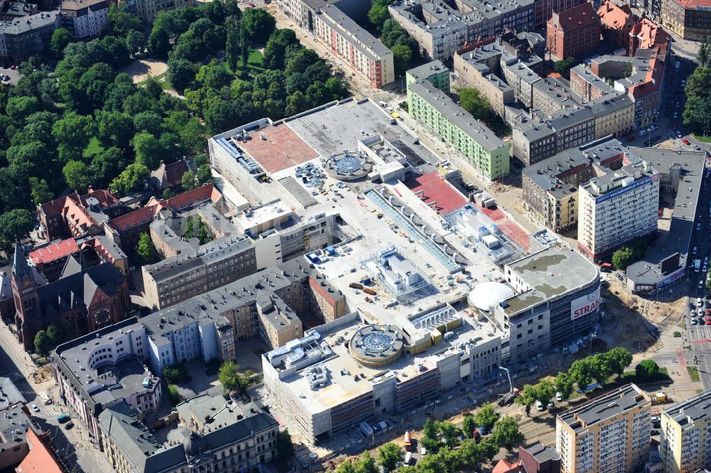 Luftaufnahme Stettin / Szczecin - Blick auf die Baustelle vom Neubau des Einkaufszentrums Galeria Kaskada in Stettin / Szczecin durch die STRABAG AG und das ECE Projektmanagement