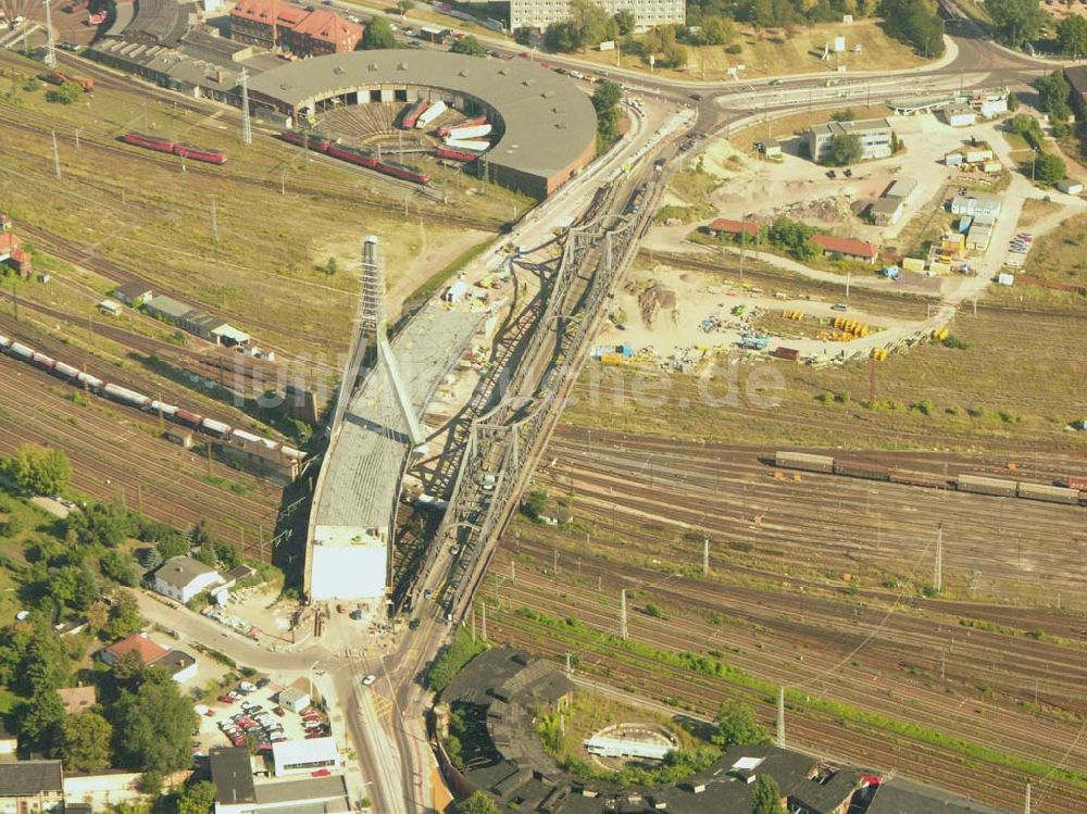 Halle (Sachsen-Anhalt) von oben - Blick auf Baustelle des Neubaus Berliner Brücke