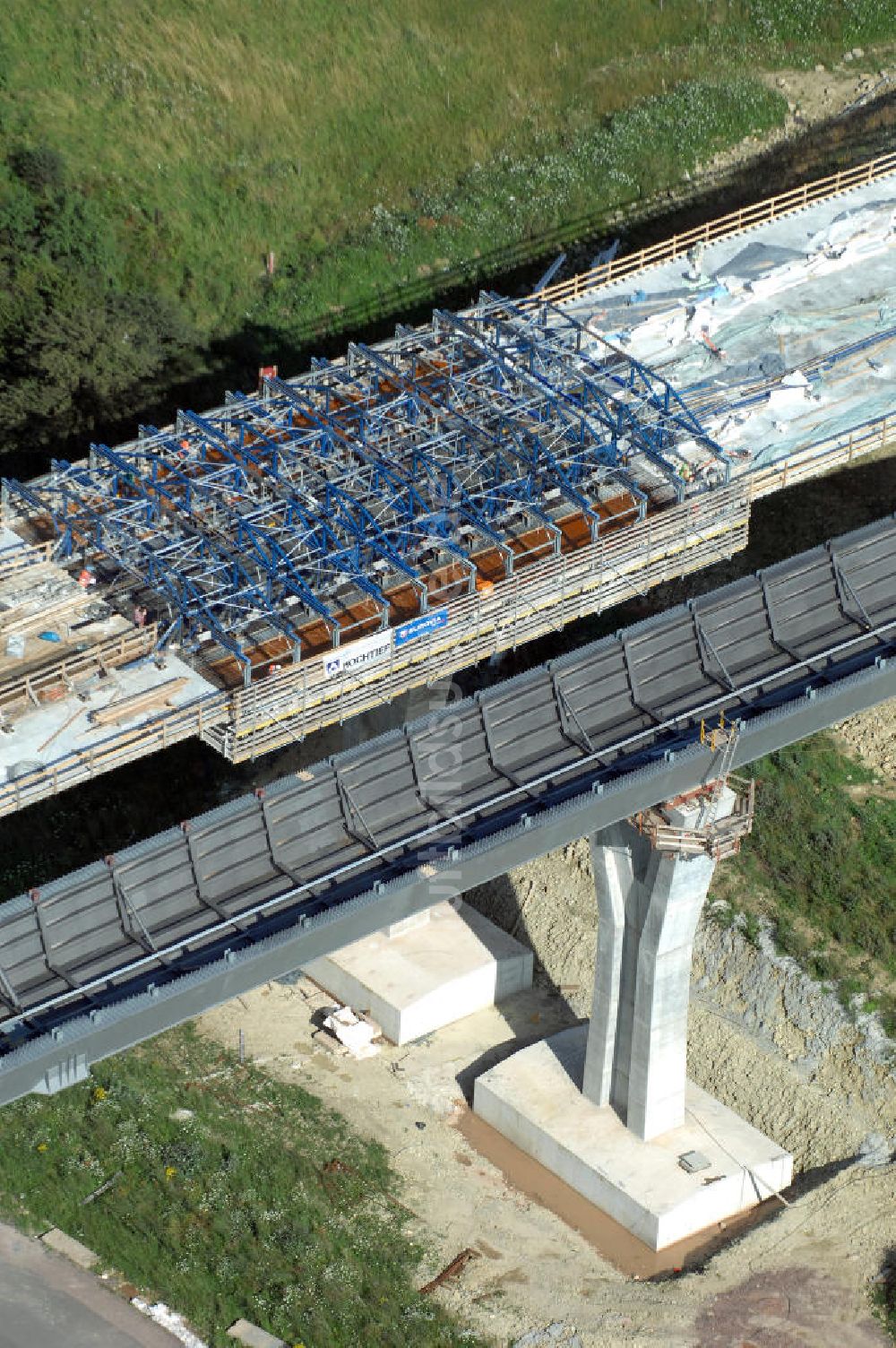 Ettenhausen von oben - Blick auf die Baustelle der neuen Nessetalbrücke mit einer Länge von 380 m