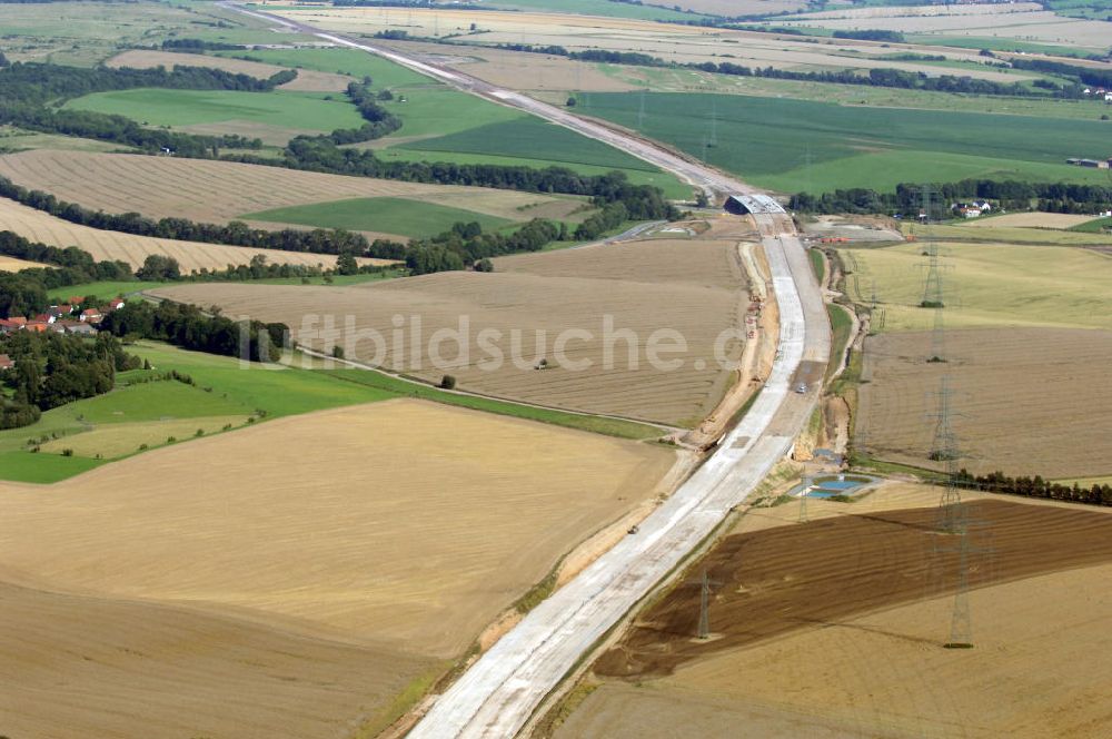 Luftaufnahme Bauernfeld - Blick auf die Baustelle einer Unterführung der A4 bei Bauernfeld mit Regenrückhaltebecken