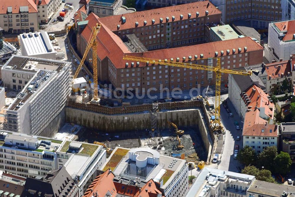 Luftbild München - Blick auf die Baustelle für ein Wohn-, Park- und Geschäftshaus am Münchner Oberanger