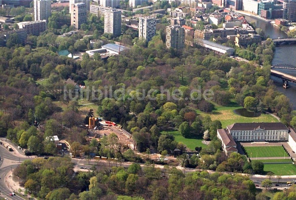 Berlin von oben - Blick auf Baustelle zum Neubau des Bundespräsidialamtes am Spreeweg 1 im Berliner Tiergarten