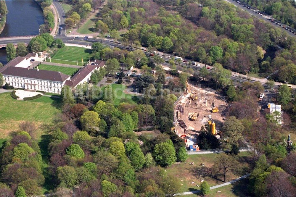 Berlin aus der Vogelperspektive: Blick auf Baustelle zum Neubau des Bundespräsidialamtes am Spreeweg 1 im Berliner Tiergarten