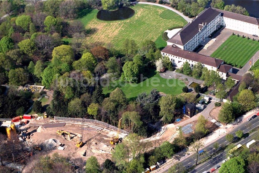 Berlin von oben - Blick auf Baustelle zum Neubau des Bundespräsidialamtes am Spreeweg 1 im Berliner Tiergarten