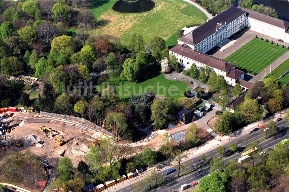 Berlin aus der Vogelperspektive: Blick auf Baustelle zum Neubau des Bundespräsidialamtes am Spreeweg 1 im Berliner Tiergarten