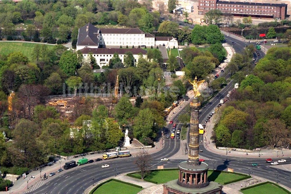 Luftaufnahme Berlin - Blick auf Baustelle zum Neubau des Bundespräsidialamtes am Spreeweg 1 im Berliner Tiergarten