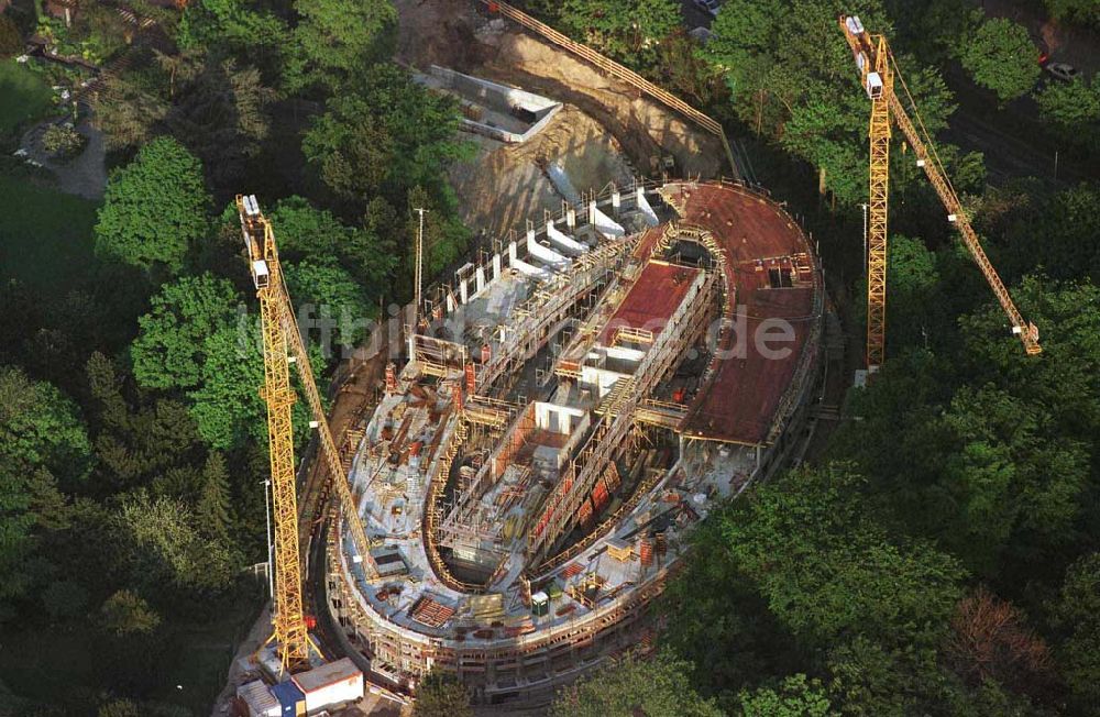 Berlin aus der Vogelperspektive: Blick auf Baustelle zum Neubau des Bundespräsidialamtes am Spreeweg 1 im Berliner Tiergarten