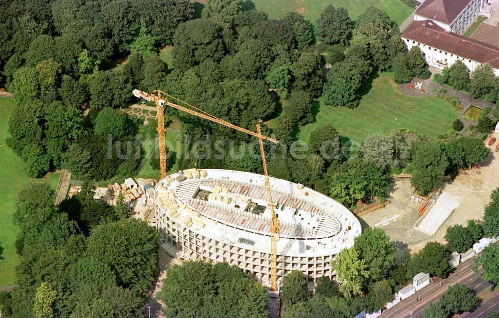 Luftbild Berlin - Blick auf Baustelle zum Neubau des Bundespräsidialamtes am Spreeweg 1 im Berliner Tiergarten