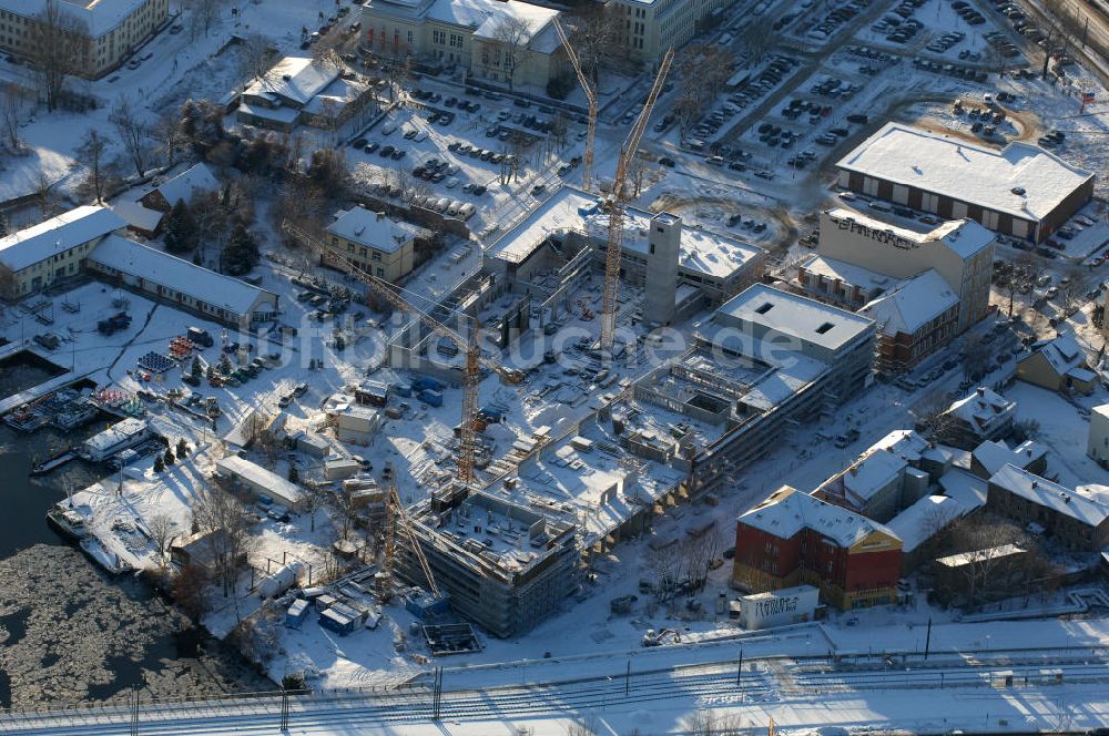 Potsdam von oben - Blick auf die Baustelle zur neuen Feuer- und Rettungswache Potsdam in der Holzmarktstraße