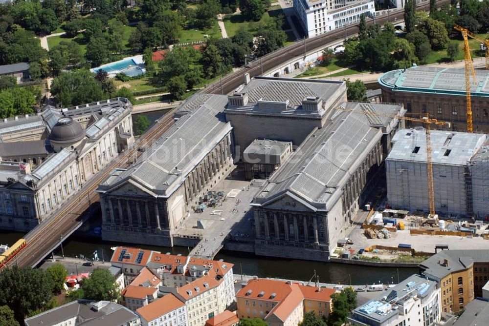 Luftbild Berlin - Blick auf die Bauten der Berliner Museumsinsel