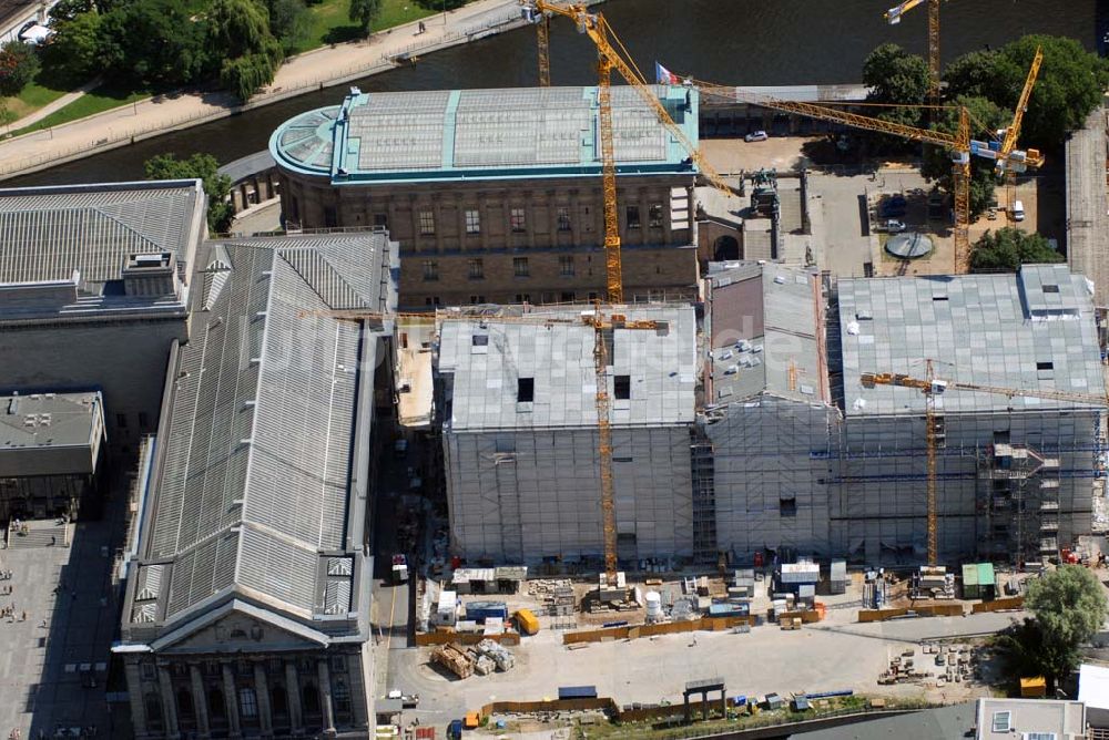 Berlin von oben - Blick auf die Bauten der Berliner Museumsinsel