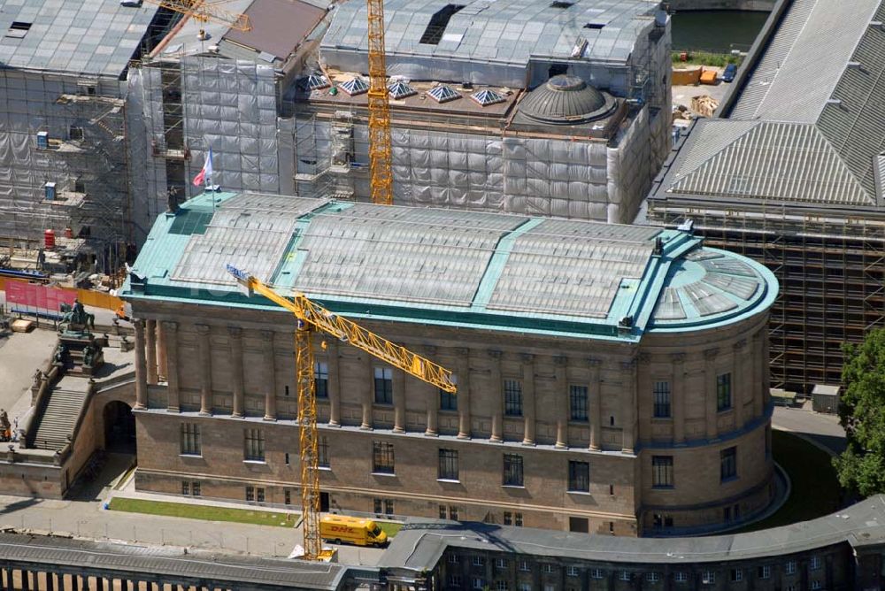 Berlin von oben - Blick auf die Bauten der Berliner Museumsinsel