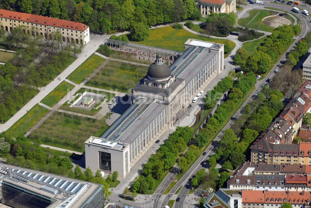 Luftaufnahme München - Blick auf die Bayerische Staatskanzlei in München