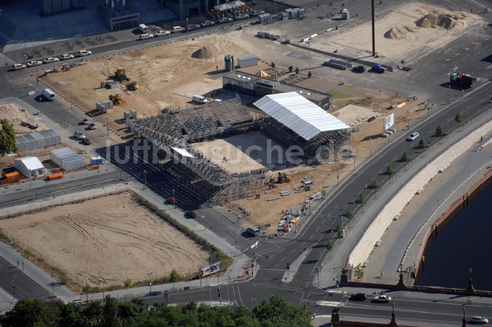 Luftbild Berlin - Blick auf die Beachvolleyballarena vom Grand Slam Turnier 2008 auf dem Washingtonplatz am Hauptbahnhof in Berlin