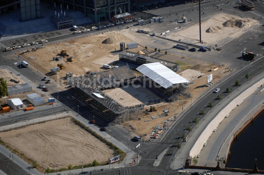 Luftaufnahme Berlin - Blick auf die Beachvolleyballarena vom Grand Slam Turnier 2008 auf dem Washingtonplatz am Hauptbahnhof in Berlin