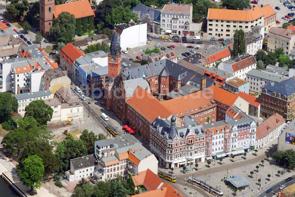 Berlin-Köpenick aus der Vogelperspektive: Blick über Berlin-Köpenick auf das Rathaus Köpenick