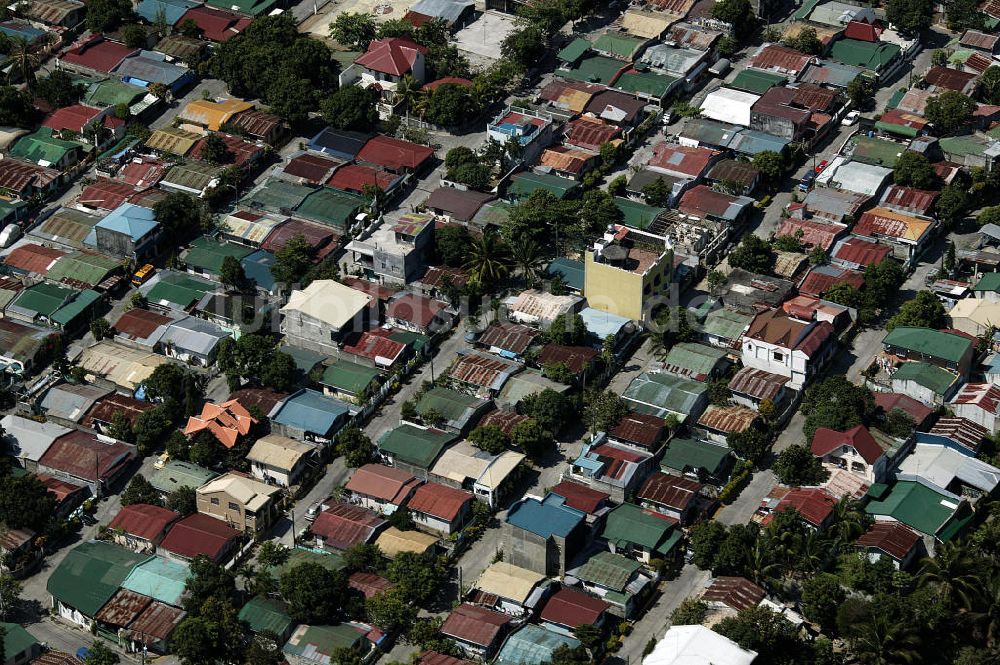 Luftaufnahme Manila - Blick über Mittelstandswohnungen suedlich von Manila