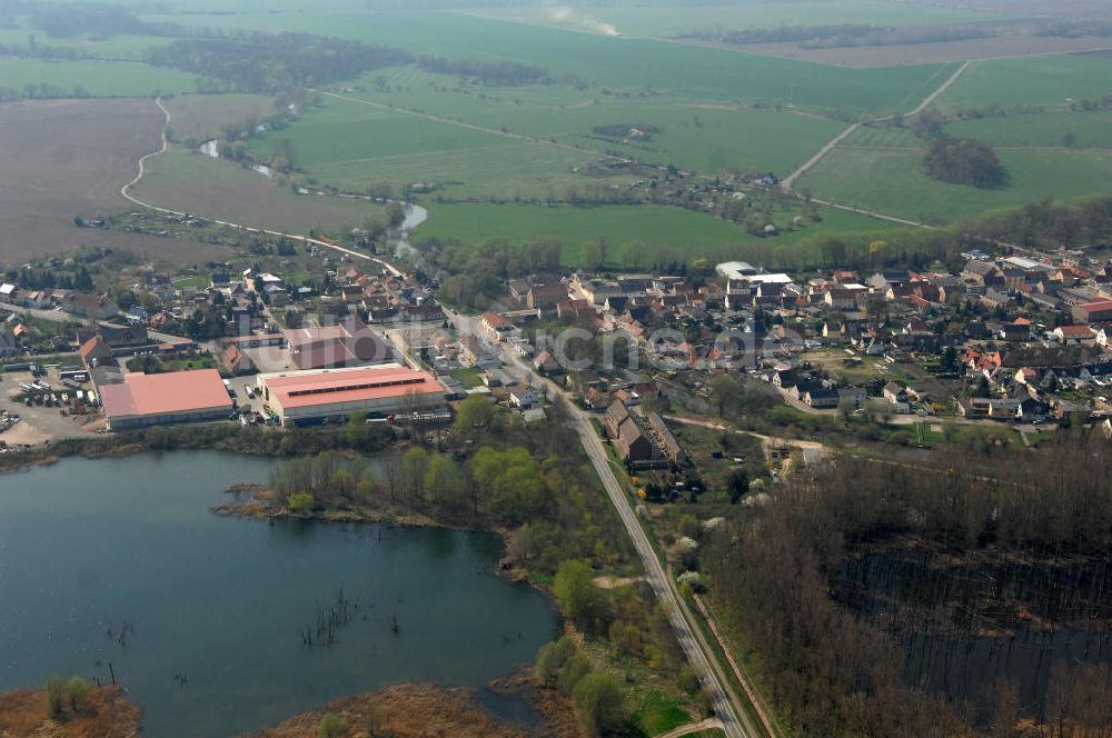 Unseburg aus der Vogelperspektive: Blick über die Ortschaft Unseburg in Sachsen-Anhalt