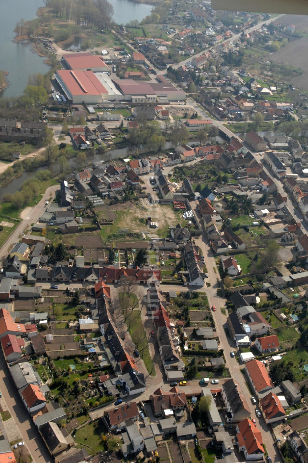 Unseburg von oben - Blick über die Ortschaft Unseburg in Sachsen-Anhalt