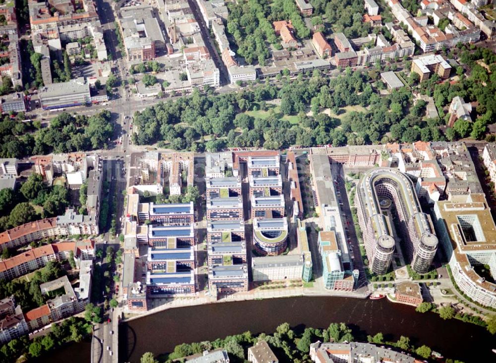 Berlin von oben - Blick auf Berlin-Moabit mit dem FOCUS-Teleport der DIFA an der Stromstraße 1-7 in Berlin Moabit 08.07.02