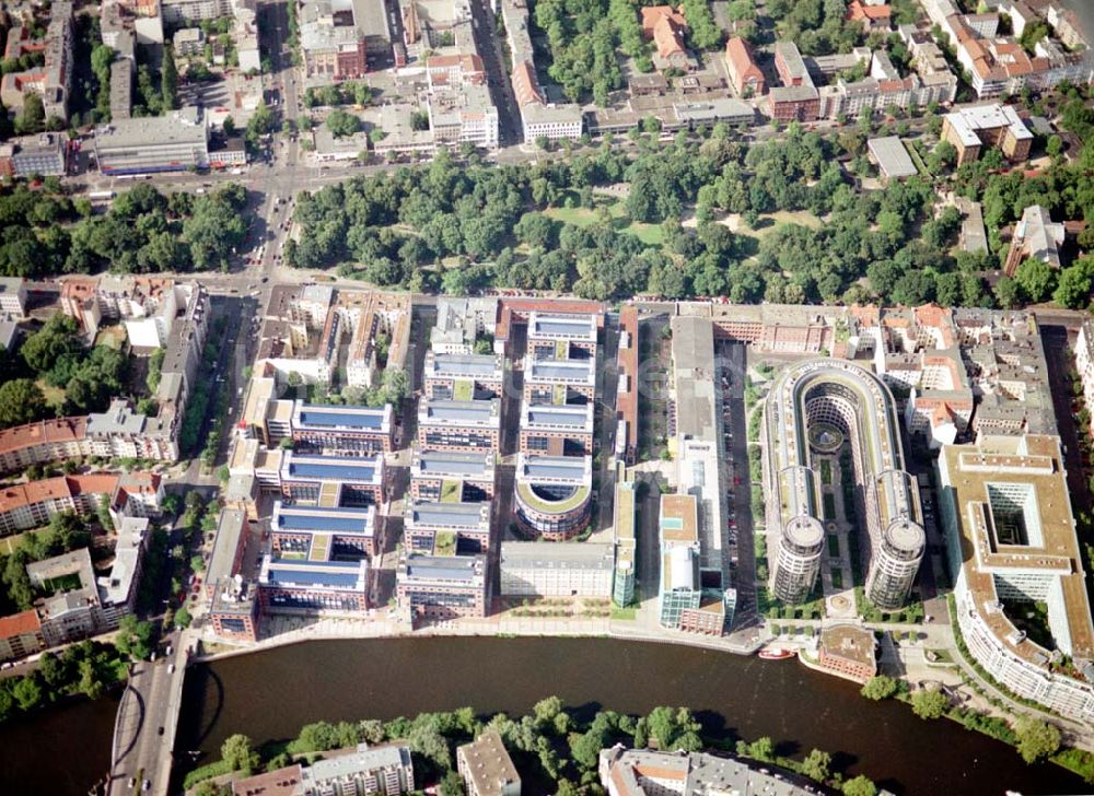 Berlin aus der Vogelperspektive: Blick auf Berlin-Moabit mit dem FOCUS-Teleport der DIFA an der Stromstraße 1-7 in Berlin Moabit 08.07.02