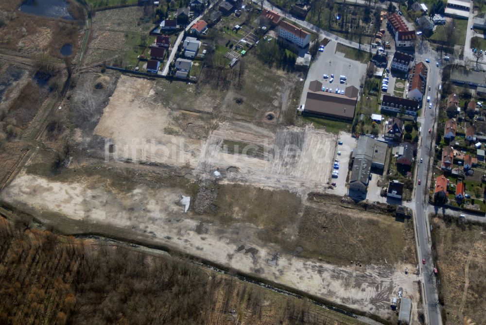 Luftaufnahme Wartenberg - Blick auf die beräumte Fläche der einstigen DDR-Vorzeige LPG 1. Mai in Wartenberg