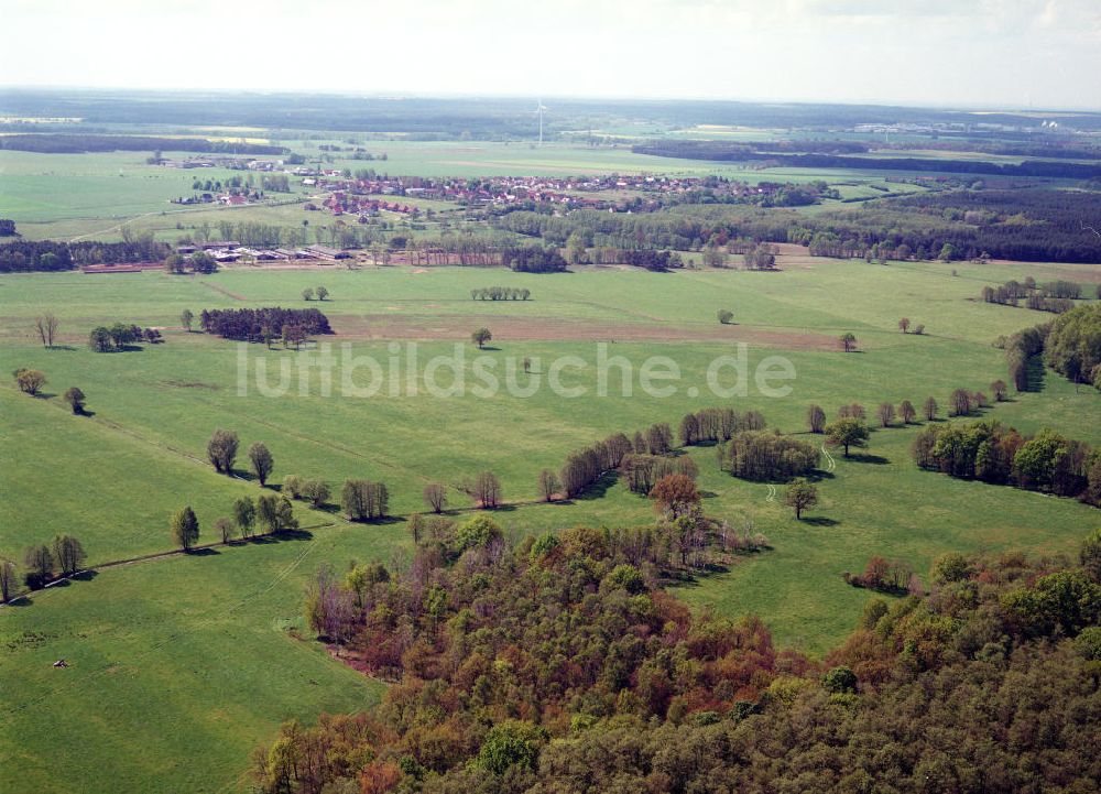 Luftaufnahme Burg / Sachsen-Anhalt - Blick auf das Bürgerholz östlich von Burg am Elbe-Havel-Kanal - Ausgleichs- und Ersatzmaßnahmen am Wasserstraßenkreuz Magdeburg / Elbe-Havel-Kanal