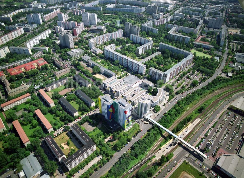 Luftbild Berlin - Blick auf das Büro- und Geschäftshausareal Storkower Bogen an der Storkower Strasse 207 in 10369 Berlin