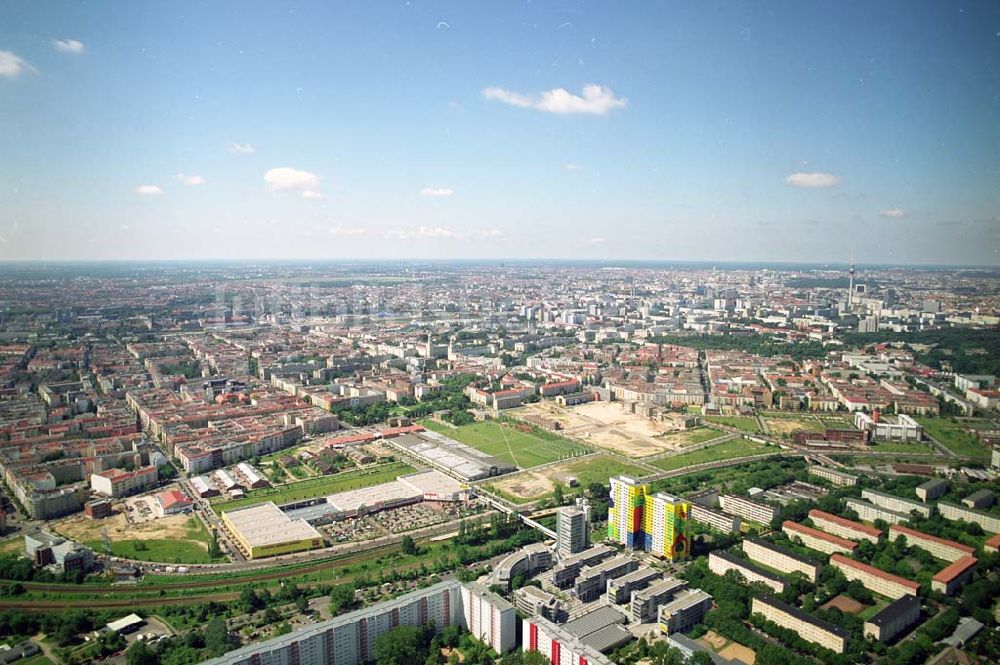 Luftbild Berlin - Blick auf das Büro- und Geschäftshausareal Storkower Bogen an der Storkower Strasse 207 in 10369 Berlin