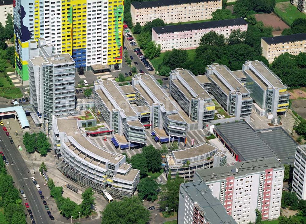 Luftbild Berlin - Blick auf das Büro- und Geschäftshausareal Storkower Bogen an der Storkower Strasse 207 in 10369 Berlin