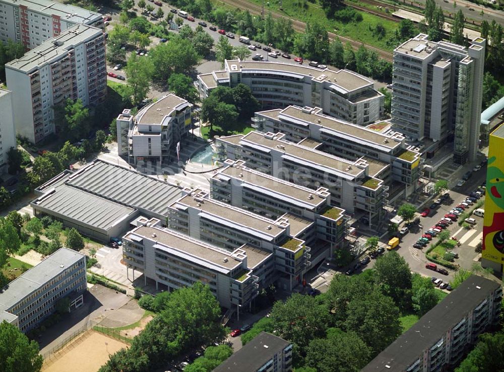 Luftaufnahme Berlin - Blick auf das Büro- und Geschäftshausareal Storkower Bogen an der Storkower Strasse 207 in 10369 Berlin