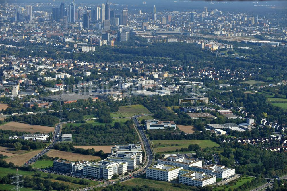 Luftaufnahme Frankfurt am Main - Blick auf das Büro- und Geschäftshausareal an der Wilhem-Fey-Strasse / Flurscheideweg am Eschborner Dreieck im Stadtteil Sossenheim