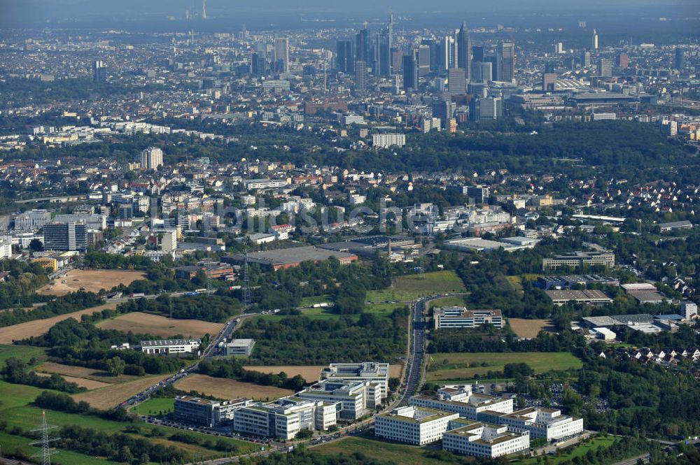 Frankfurt am Main aus der Vogelperspektive: Blick auf das Büro- und Geschäftshausareal an der Wilhem-Fey-Strasse / Flurscheideweg am Eschborner Dreieck im Stadtteil Sossenheim