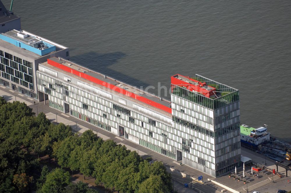 Luftaufnahme Köln - Blick auf die Bürogebäude ECR Offices und Kap am Südkai auf der Rheinauhalbinsel in Köln