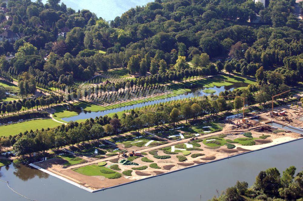 Luftaufnahme Schwerin - Blick auf das BUGA 2009 - Gelände rund um den Schweriner See und das Schloss