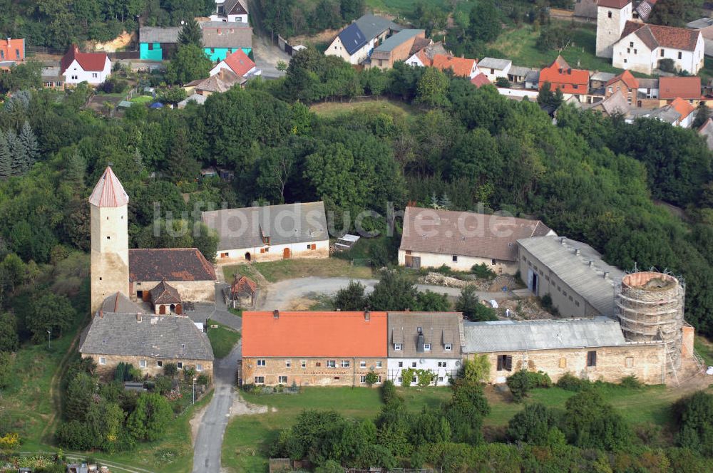 Luftbild Freckleben - Blick auf die Burg Freckleben im gleichnamigen Stadtteil von Aschersleben