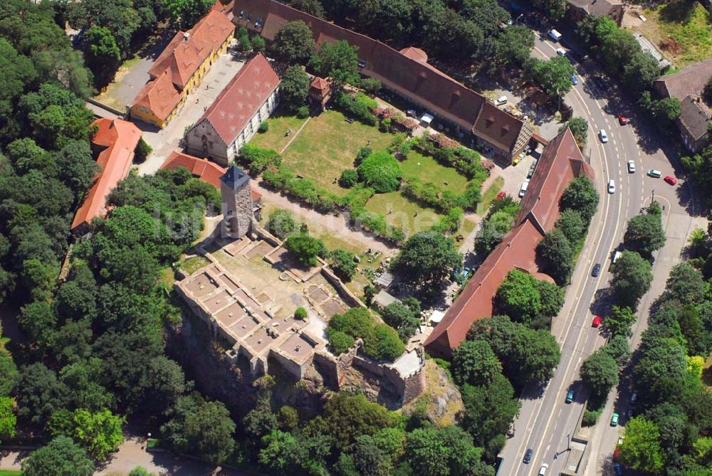 Luftaufnahme Halle/Saale - Blick auf die Burg Giebichenstein in Halle