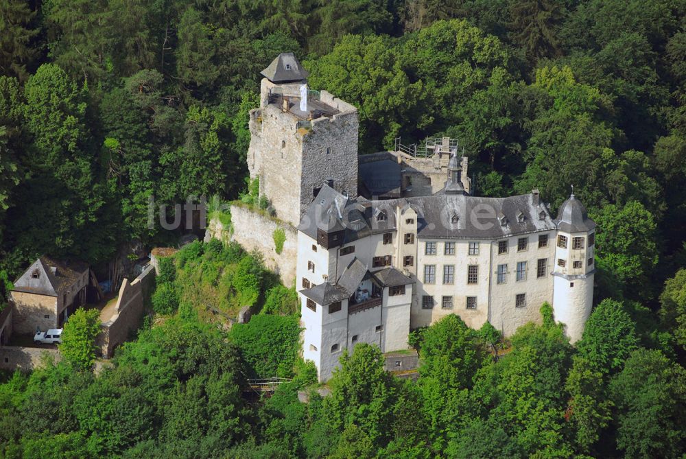 Luftaufnahme Hahnstätten - Blick auf die Burg Hohlenfels bei Hahnstätten