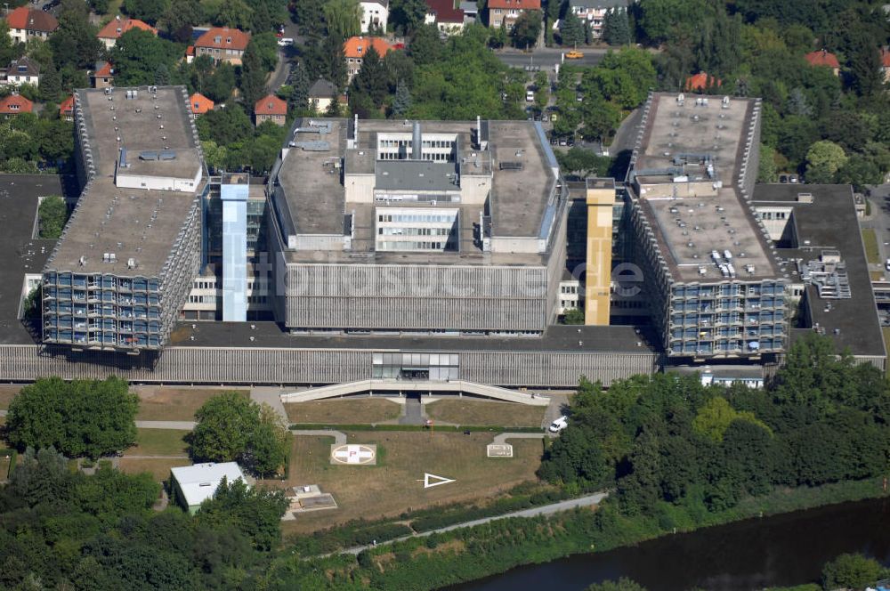 Luftaufnahme Berlin - Blick auf den Campus Benjamin Franklin (CBF) der Charité und der Freien Universität Berlin