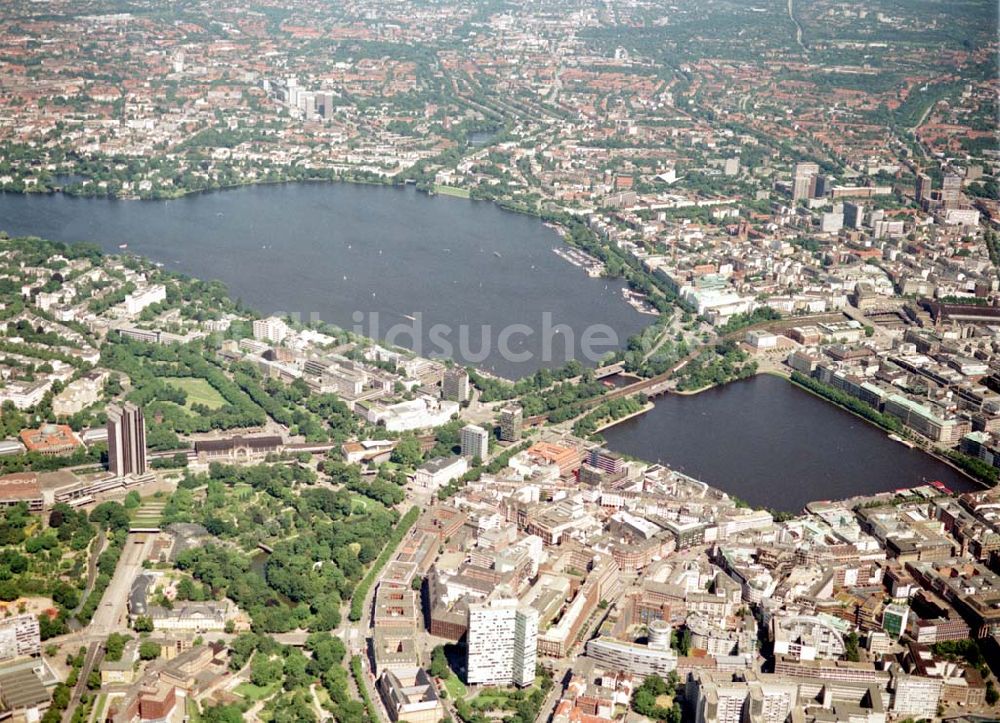 Hamburg von oben - Blick auf den Citybereich an der Binnenalster in Hamburg.