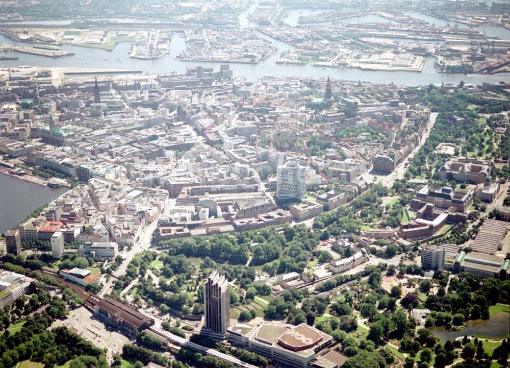 Luftaufnahme Hamburg - Blick auf den Citybereich Hamburg von Nord nach Süd.