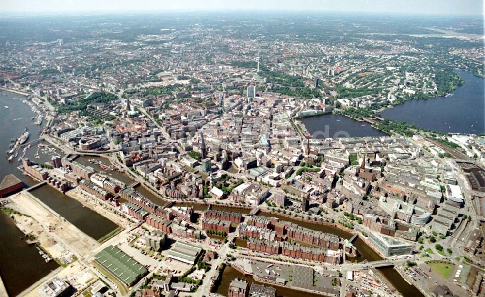 Luftaufnahme Hamburg - Blick auf den Citybereich am Hamburger Binnenhafen / Zollkanal.