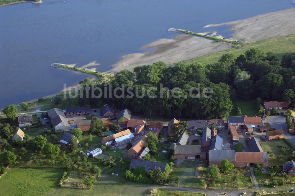 Luftaufnahme Cumlosen - Blick auf Cumlosen, Ortsteil Müggendorf an der Elbe