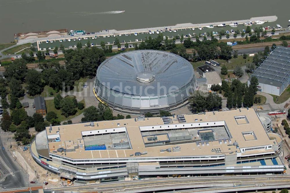 Wien von oben - Blick auf dasFerry-Dusika-Hallenstadion in Wien